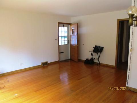 1885 Ash St, Des Plaines, IL 60018 photo 11