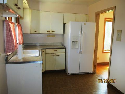 1885 Ash St, Des Plaines, IL 60018 photo 10