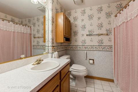 3135 Town Square Dr #302, Rolling Meadows, IL 60008 photo 11