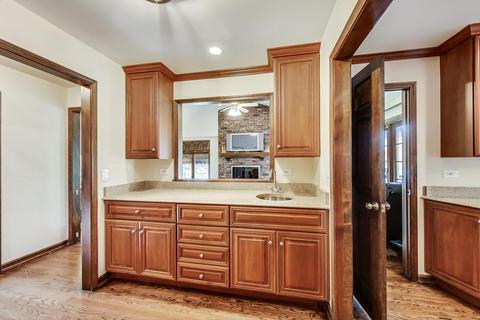 2362 Mohawk Ln, Glenview, IL 60026 photo 11