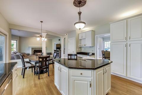 2704 Wait Rd, Naperville, IL 60564 photo 14