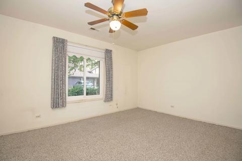 1600 Thames Ct #A, Wheaton, IL 60189 photo 17