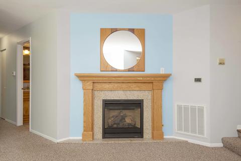 1600 Thames Ct #A, Wheaton, IL 60189 photo 11