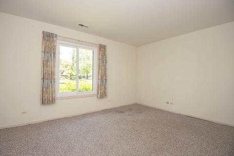 1600 Thames Ct #A, Wheaton, IL 60189 photo 16