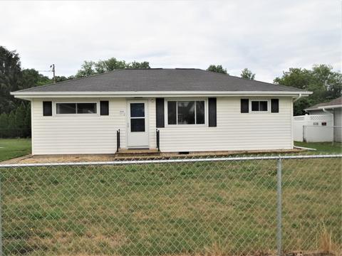 103 E Hill Crest Dr, Byron, IL 61010 photo 1