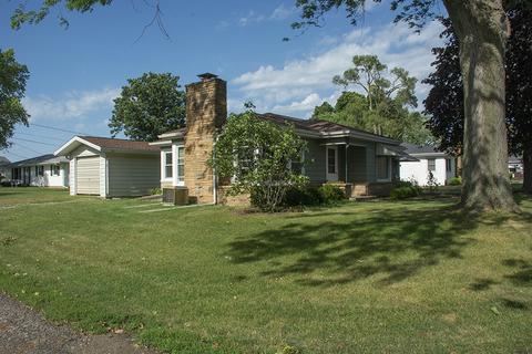 108 Carolee Ln, Morrison, IL 61270 photo 3