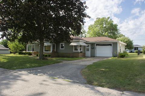 108 Carolee Ln, Morrison, IL 61270 photo 2