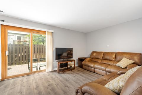1950 Georgetown Ln, Hoffman Estates, IL 60169 photo 3