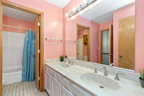 1950 Georgetown Ln, Hoffman Estates, IL 60169 photo 20