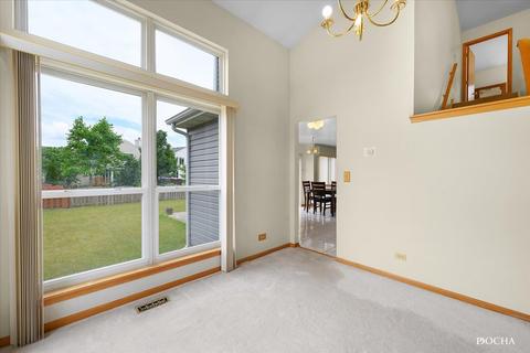 836 Tallgrass Dr, Bartlett, IL 60103 photo 7