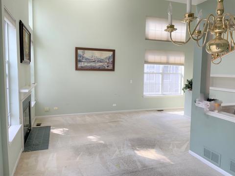 712 Timothy Ct, East Dundee, IL 60118 photo 4