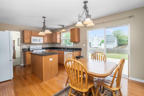2676 Dunrobin Cir, Aurora, IL 60503 photo 12