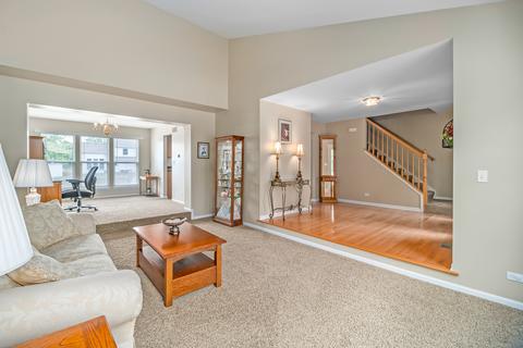 2676 Dunrobin Cir, Aurora, IL 60503 photo 6