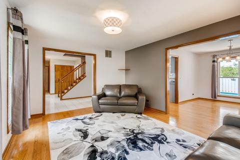 940 Ripple Brook Ln, Elgin, IL 60120 photo 10