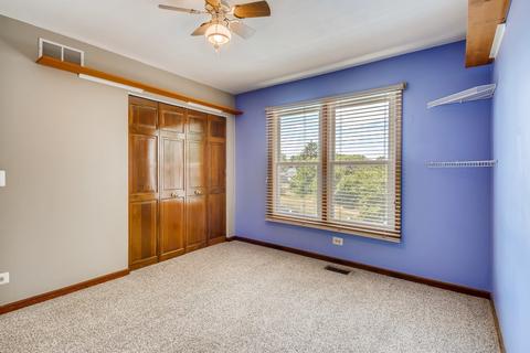940 Ripple Brook Ln, Elgin, IL 60120 photo 21