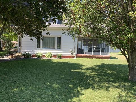 31 Lynn St, Weldon, IL 61882 photo 6