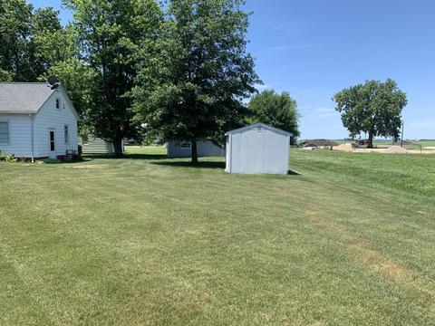 31 Lynn St, Weldon, IL 61882 photo 13