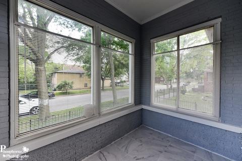 1224 E 69th St, Chicago, IL 60637 photo 5