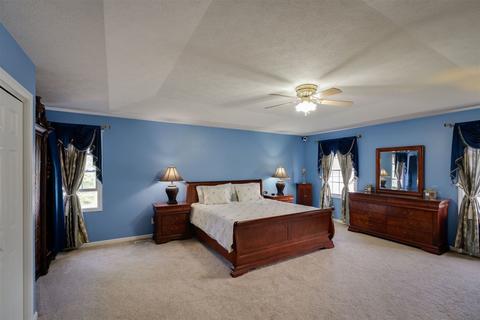 1904 Claremont Cc Cmn, Normal, IL 61761 photo 16