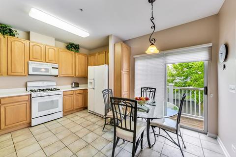 186 Lucerne Ct, Wheeling, IL 60090 photo 8