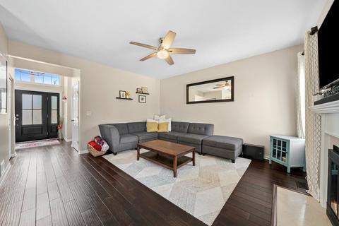 238 Faircroft Rd, Bartlett, IL 60103 photo 3