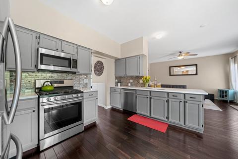 238 Faircroft Rd, Bartlett, IL 60103 photo 8