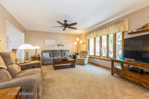 6032 Forestview Dr, Oak Forest, IL 60452 photo 2