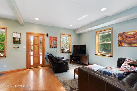1238 N Harrison St, Algonquin, IL 60102 photo 3