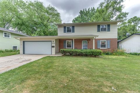 1313 Blackhawk Dr, Elgin, IL 60120 photo 1