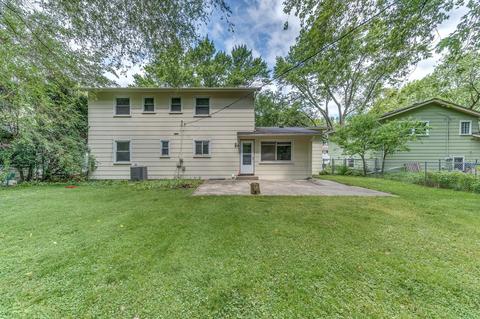 1313 Blackhawk Dr, Elgin, IL 60120 photo 24