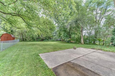 1313 Blackhawk Dr, Elgin, IL 60120 photo 23