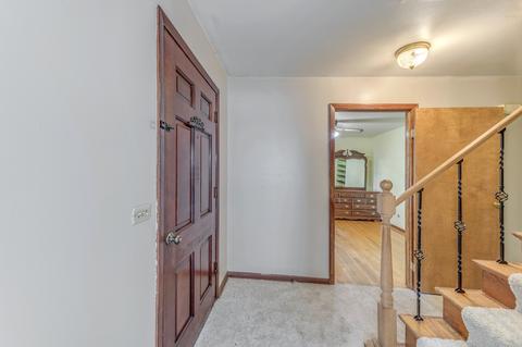 1313 Blackhawk Dr, Elgin, IL 60120 photo 4