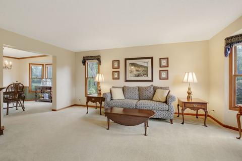 152 Wilcox Dr, Bartlett, IL 60103 photo 6