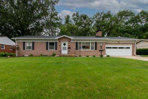 9 Grandview Dr, Normal, IL 61761 photo 1