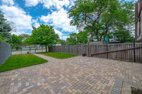 616 E 33rd Pl, Chicago, IL 60616 photo 6