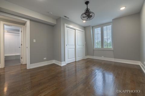 616 E 33rd Pl, Chicago, IL 60616 photo 20