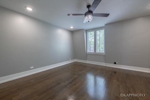 616 E 33rd Pl, Chicago, IL 60616 photo 17