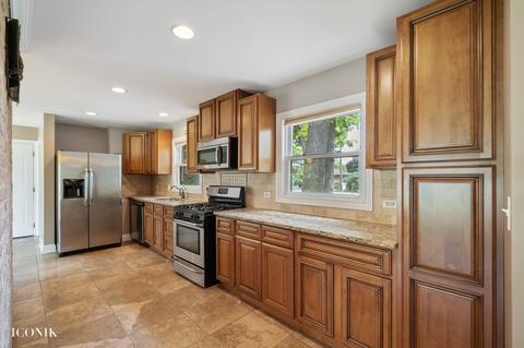 790 E Oak St, Addison, IL 60101 photo 10