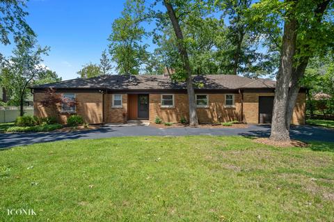 790 E Oak St, Addison, IL 60101 photo 2