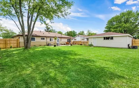 250 Mohave St, Hoffman Estates, IL 60169 photo 28