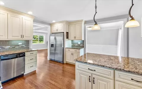 250 Mohave St, Hoffman Estates, IL 60169 photo 14