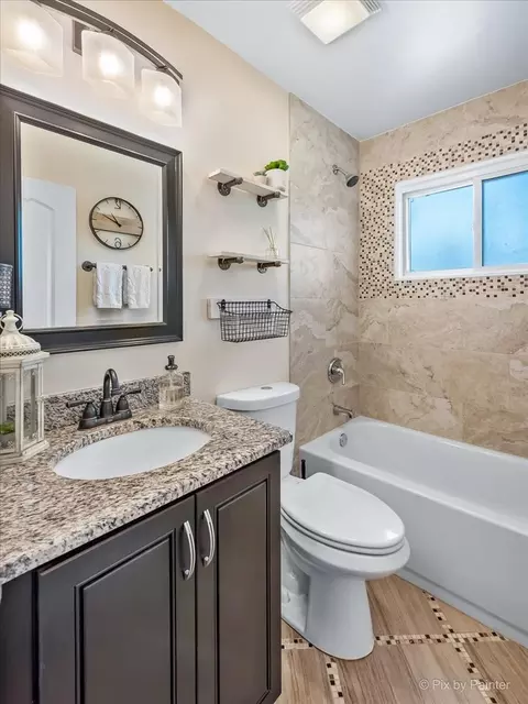 250 Mohave St, Hoffman Estates, IL 60169 photo 19