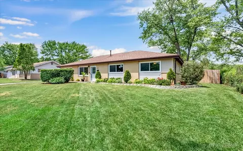 250 Mohave St, Hoffman Estates, IL 60169 photo 1