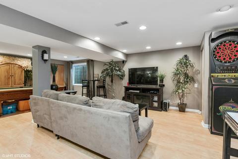 175 Aberdeen Dr, Algonquin, IL 60102 photo 23