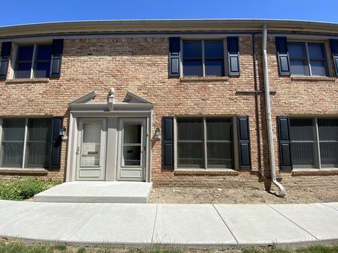 1738 Sessions Walk, Hoffman Estates, IL 60169 photo 1