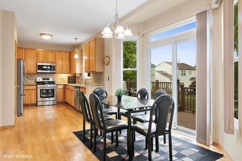 135 Troutman Dr, Bartlett, IL 60103 photo 9