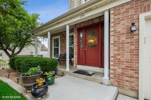 135 Troutman Dr, Bartlett, IL 60103 photo 2