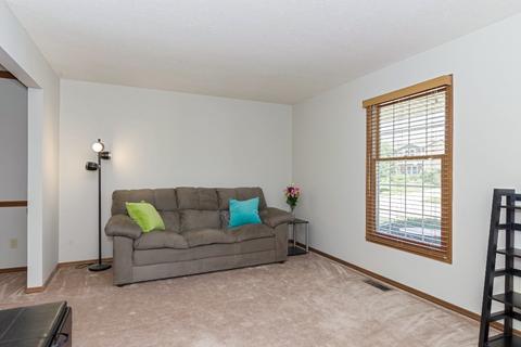 205 Beacon Cir, Bloomington, IL 61704 photo 8