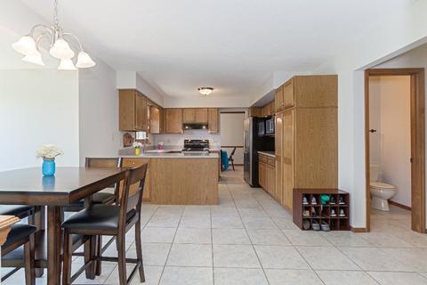 205 Beacon Cir, Bloomington, IL 61704 photo 20