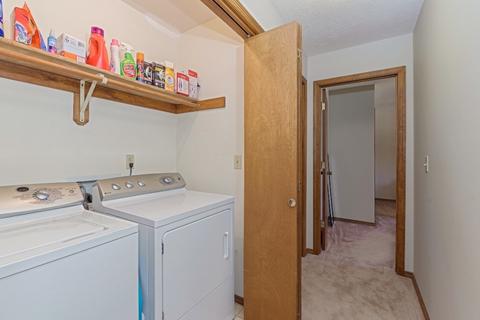 205 Beacon Cir, Bloomington, IL 61704 photo 28